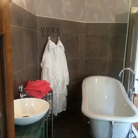 Chateau Charbontiere לינה וארוחת בוקר Sers (Charente)