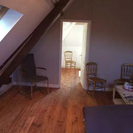 לינה וארוחת בוקר Chateau Charbontiere Sers (Charente)