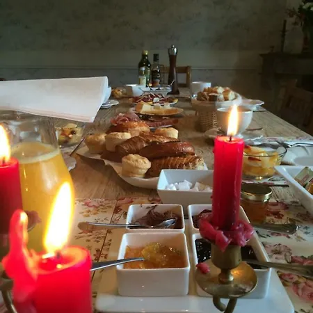 לינה וארוחת בוקר Chateau Charbontiere Sers (Charente)