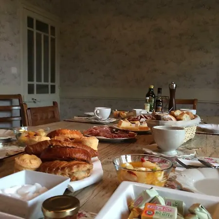 Chateau Charbontiere * Sers (Charente)