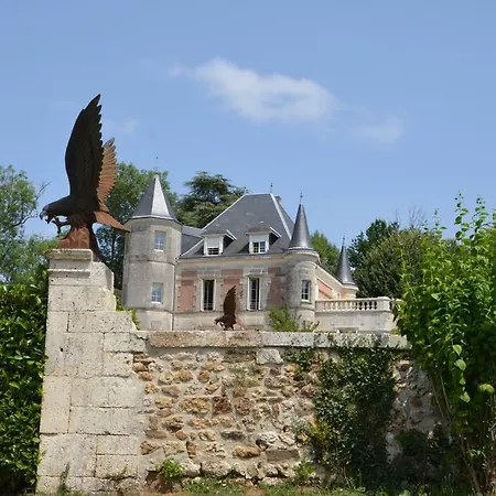 לינה וארוחת בוקר Chateau Charbontiere Sers (Charente)