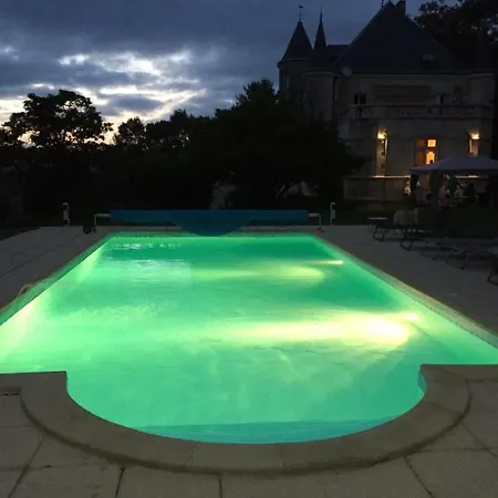 לינה וארוחת בוקר Chateau Charbontiere