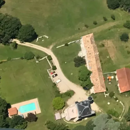 לינה וארוחת בוקר Chateau Charbontiere