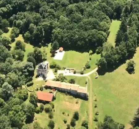 Chateau Charbontiere לינה וארוחת בוקר
